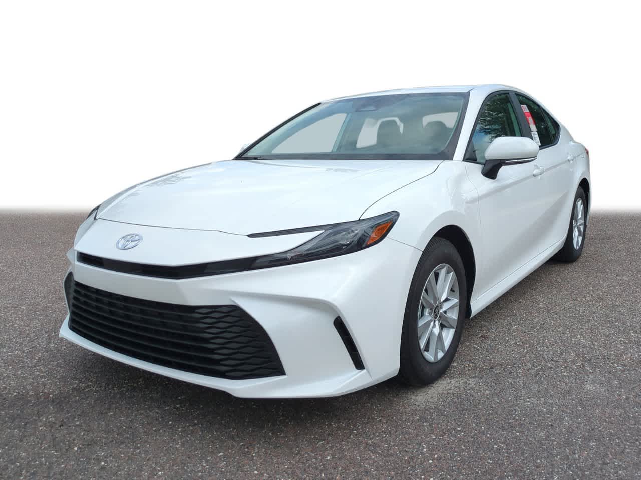 2026 Toyota Camry LE Hybrid's photo