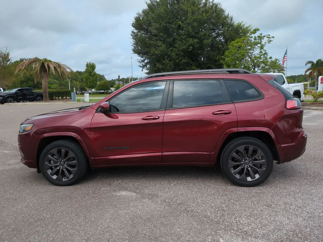 Thumbnail: 2019 Jeep Cherokee - 3