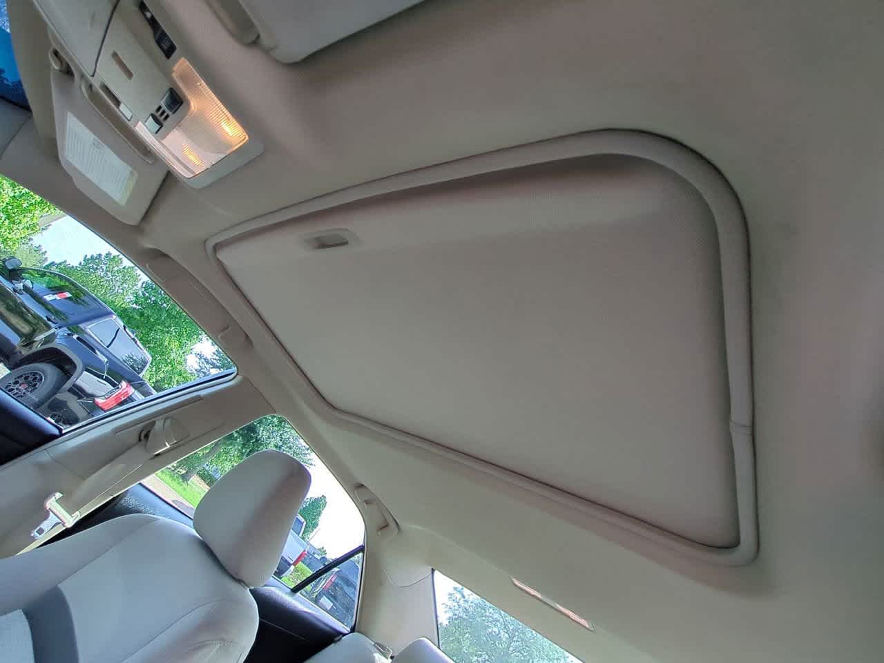 Thumbnail: 2014 Toyota Camry - 19