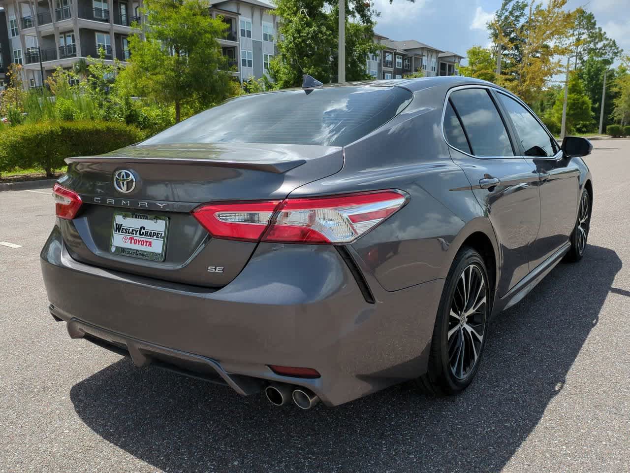 2020 Toyota Camry SE 6