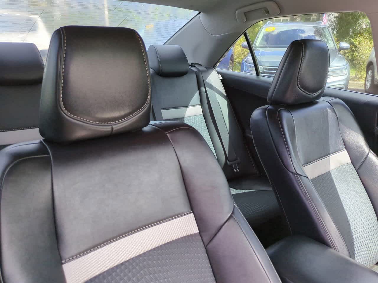 Thumbnail: 2012 Toyota Camry - 7