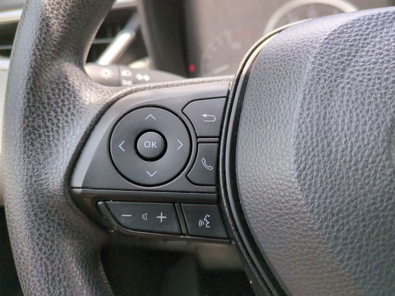 2022 Toyota Corolla LE 22