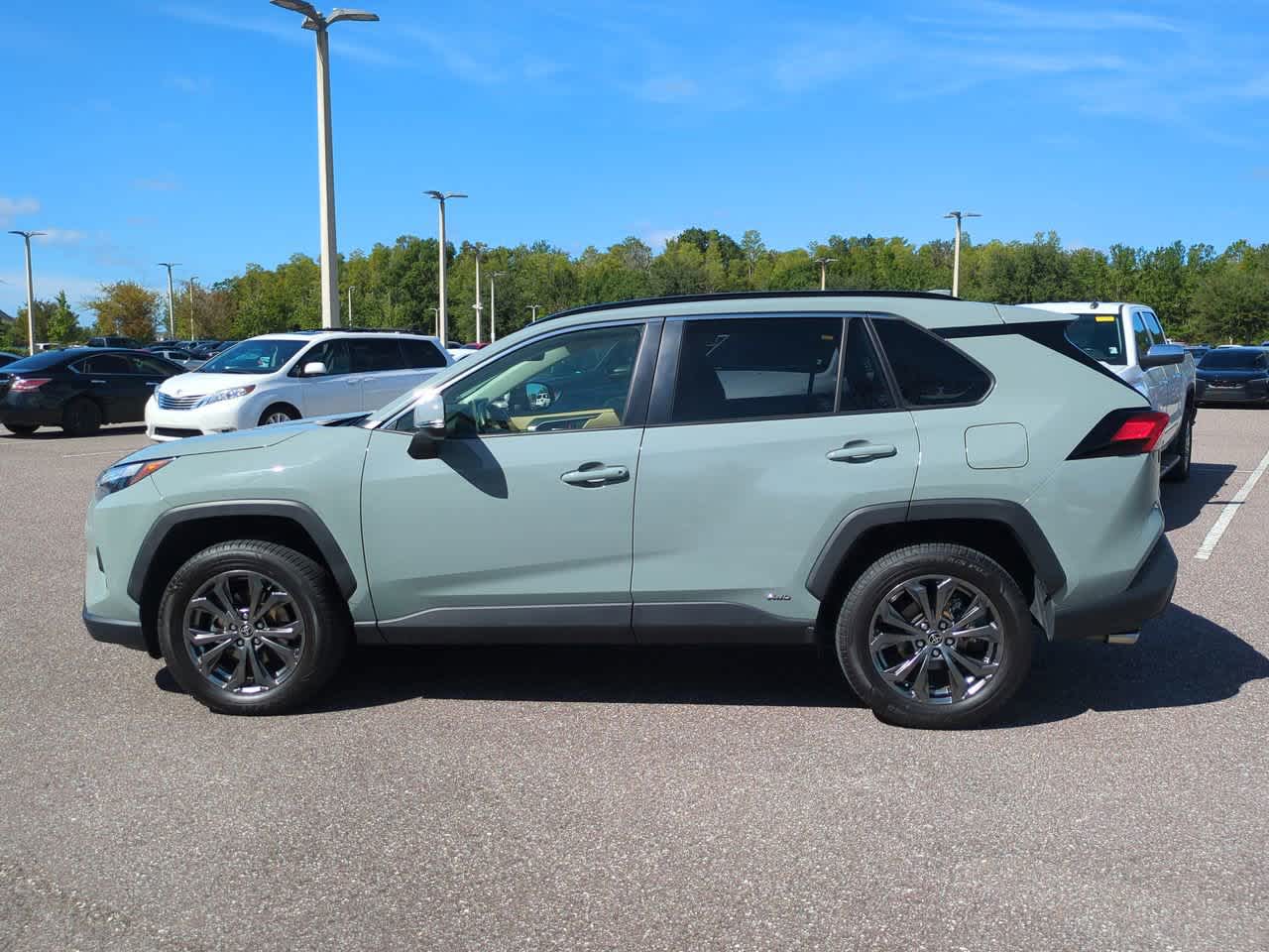 Thumbnail: 2023 Toyota RAV4 - 3