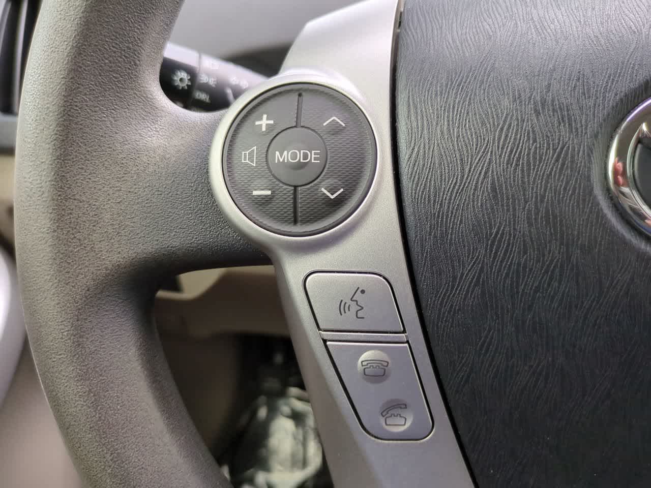 Thumbnail: 2014 Toyota Prius - 20