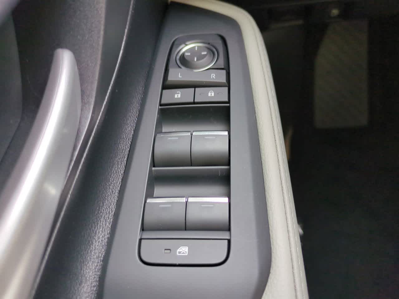 Thumbnail: 2026 Toyota Grand Highlander - 24