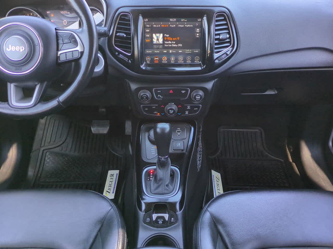 Thumbnail: 2018 Jeep Compass - 17