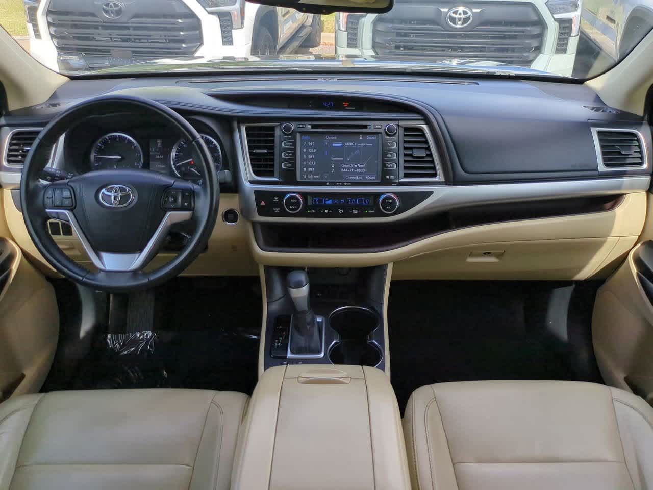 Thumbnail: 2016 Toyota Highlander - 15