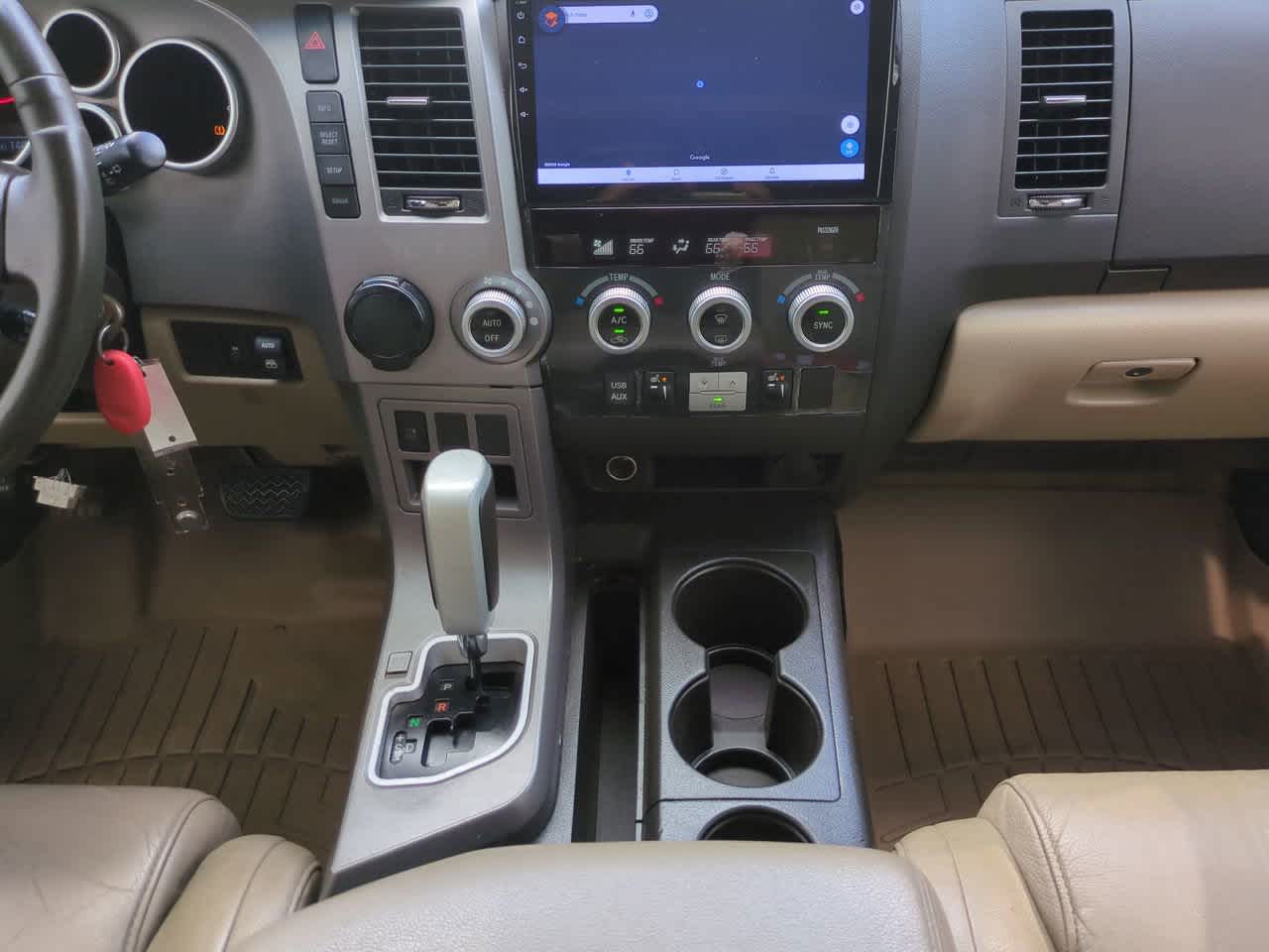 Thumbnail: 2010 Toyota Sequoia - 19