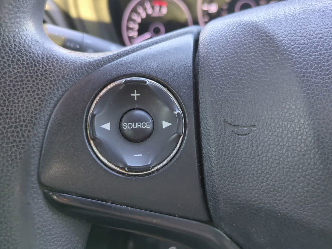 Thumbnail: 2016 Honda HR-V - 20