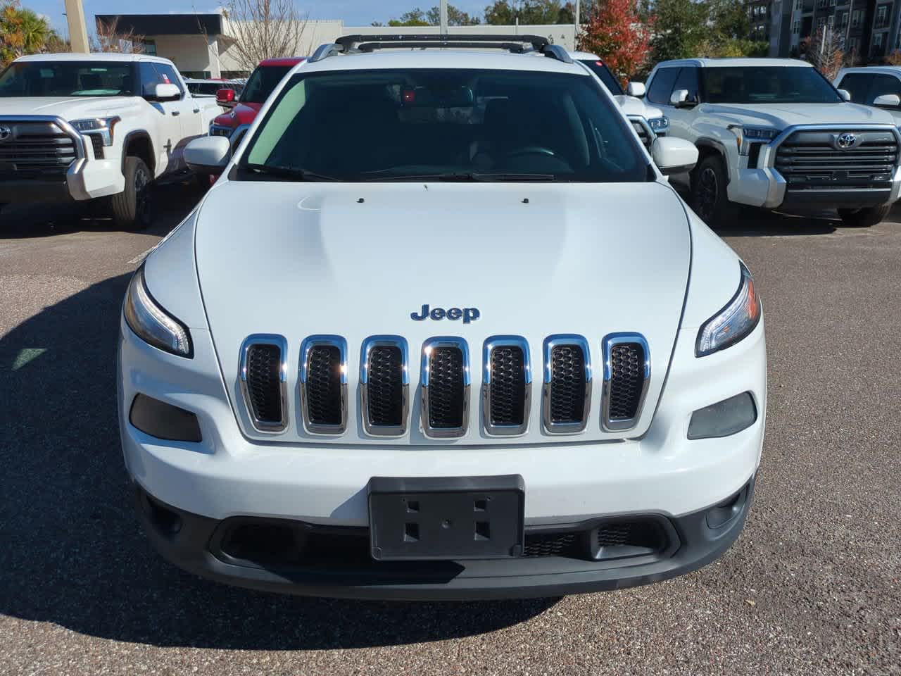 Thumbnail: 2015 Jeep Cherokee - 9
