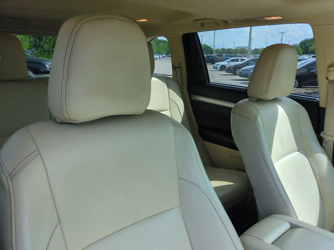 Thumbnail: 2016 Toyota Highlander - 7