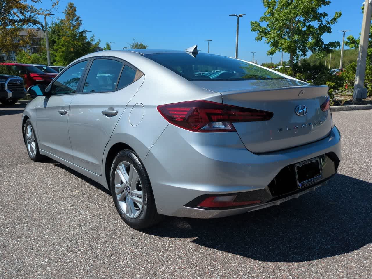 Thumbnail: 2020 Hyundai Elantra - 4