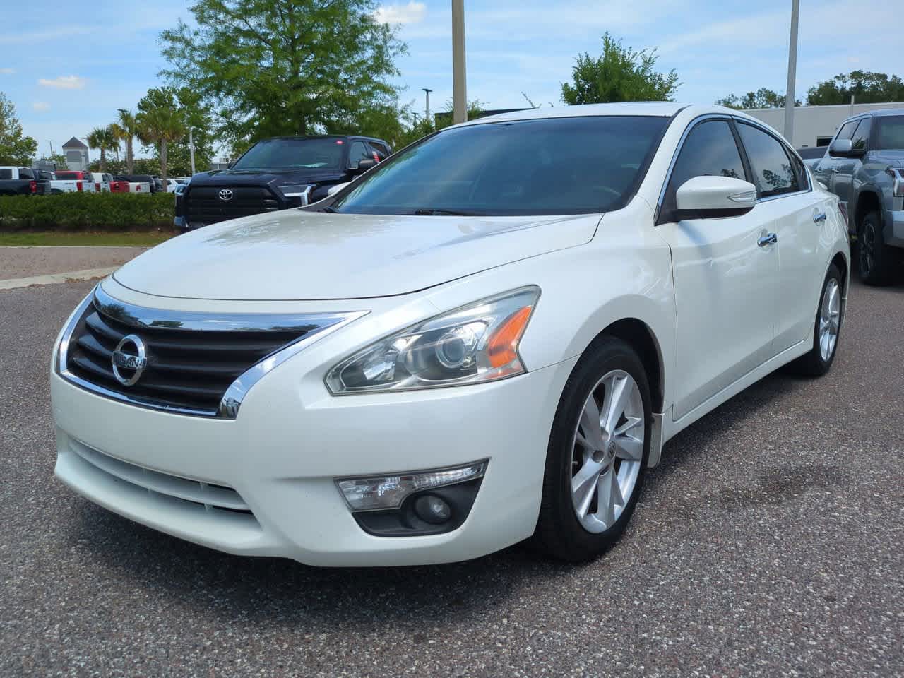 Thumbnail: 2015 Nissan Altima - 2