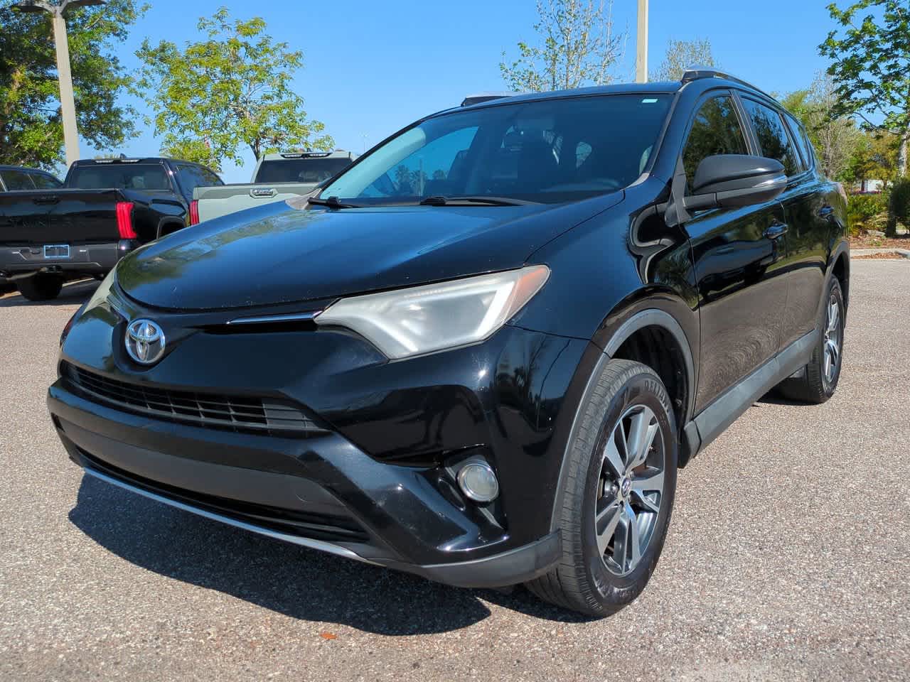 Thumbnail: 2016 Toyota RAV4 - 2
