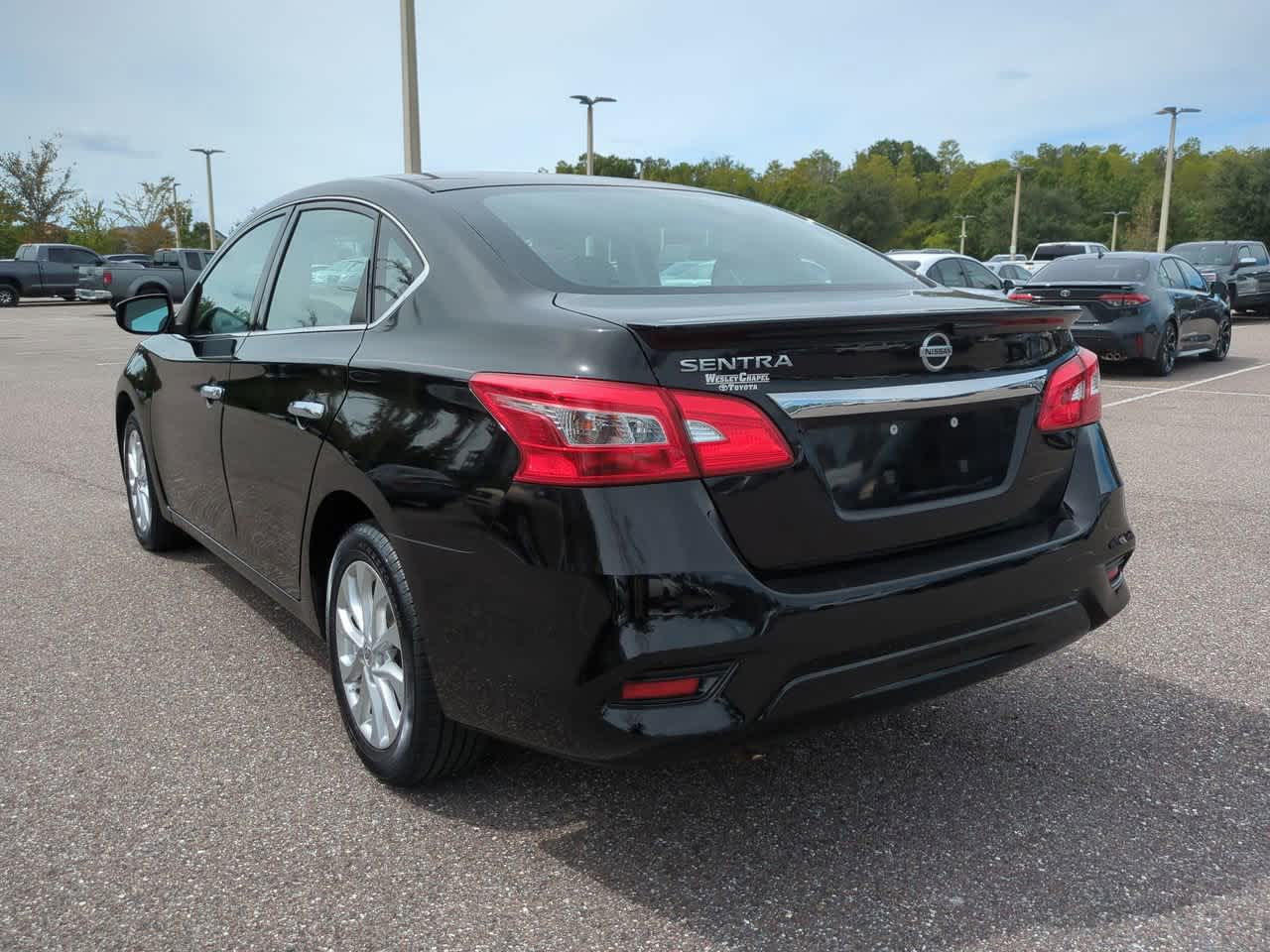 Thumbnail: 2017 Nissan Sentra - 4