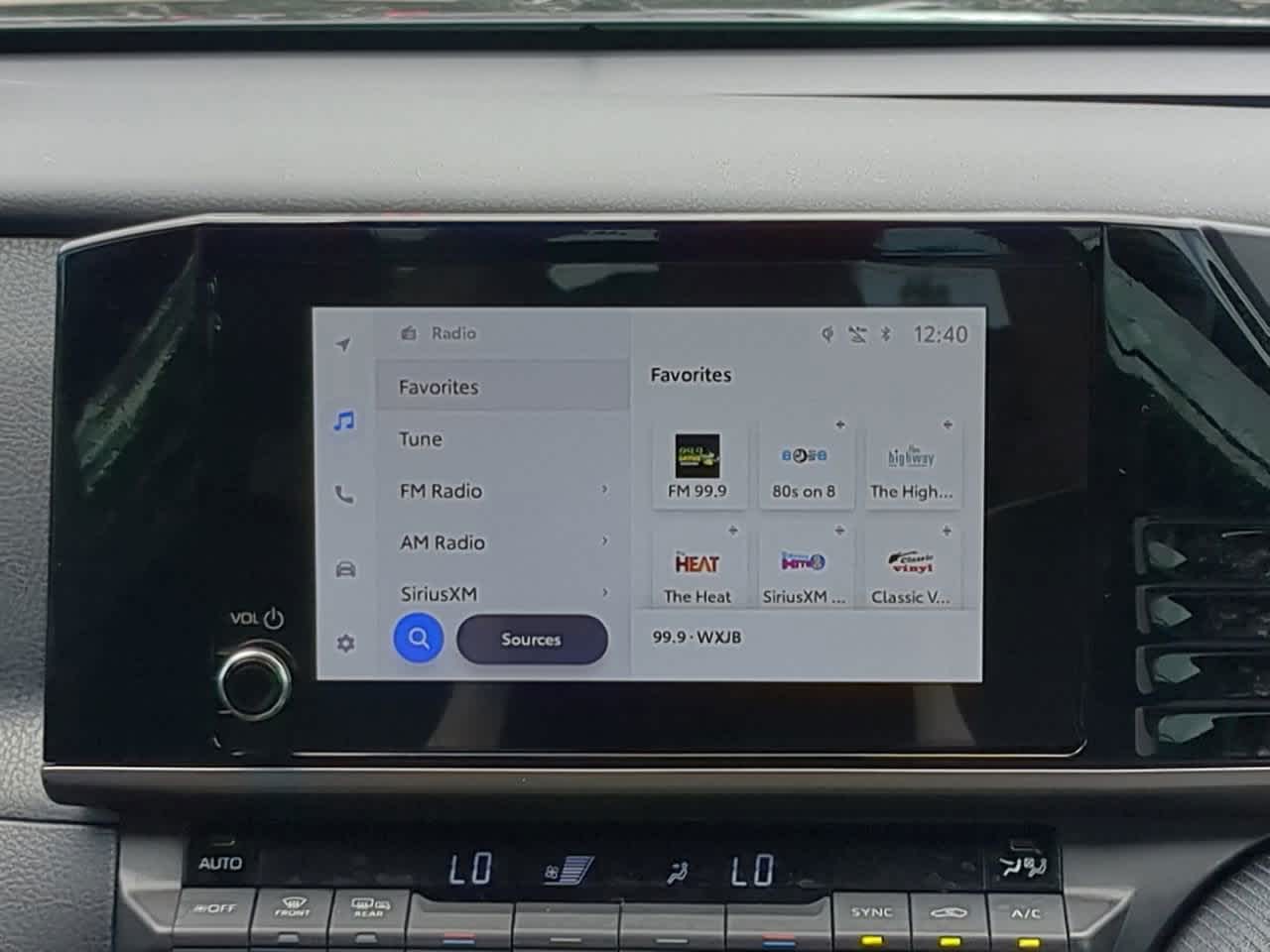 2025 Toyota Camry SE 17