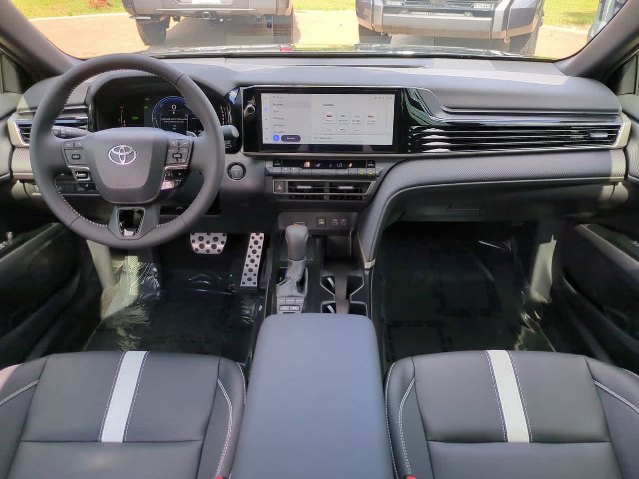 Thumbnail: 2025 Toyota Camry - 14