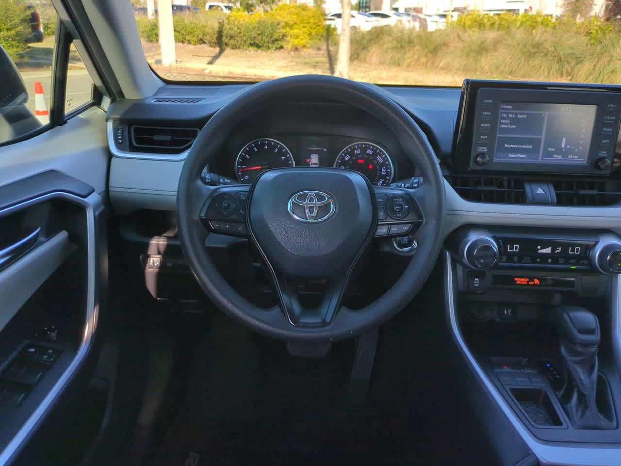 Thumbnail: 2019 Toyota RAV4 - 14