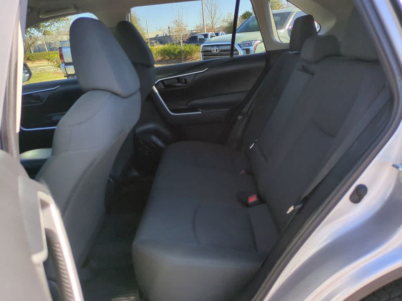 Thumbnail: 2022 Toyota RAV4 - 13