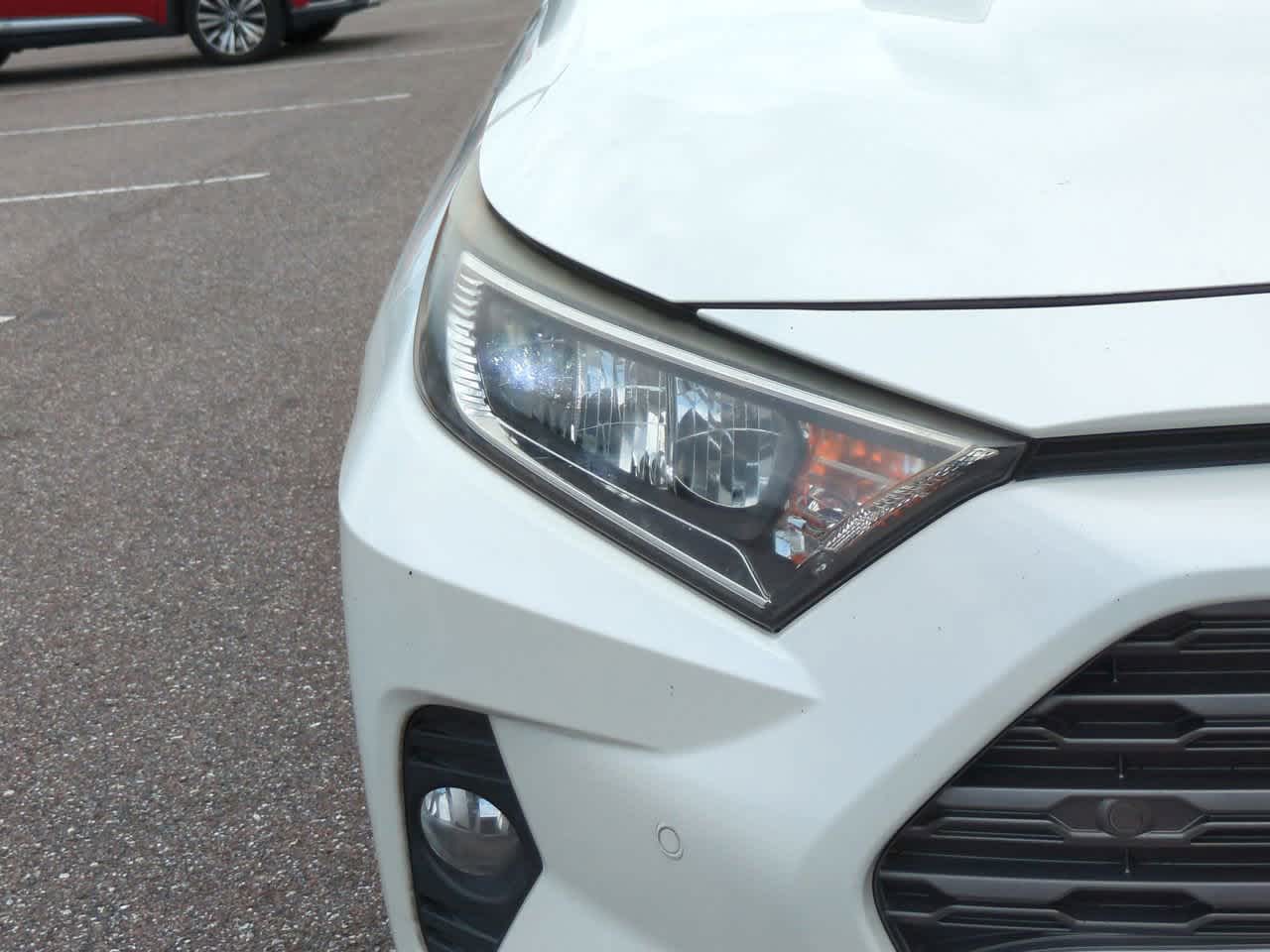 Thumbnail: 2019 Toyota RAV4 - 10