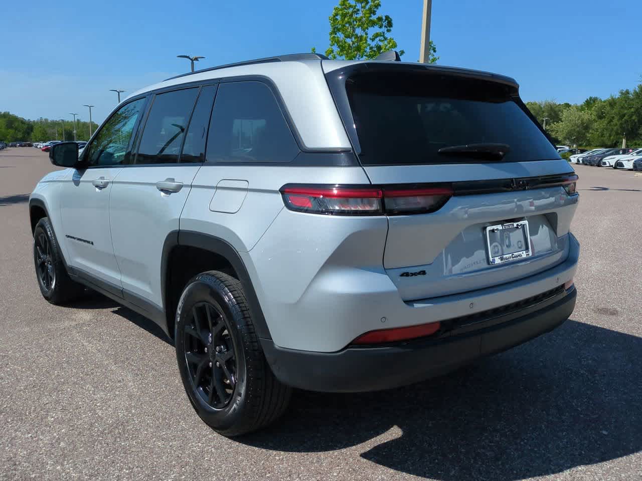 Thumbnail: 2025 Jeep Grand Cherokee - 4