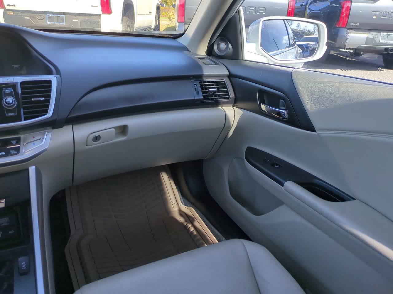 Thumbnail: 2014 Honda Accord - 16