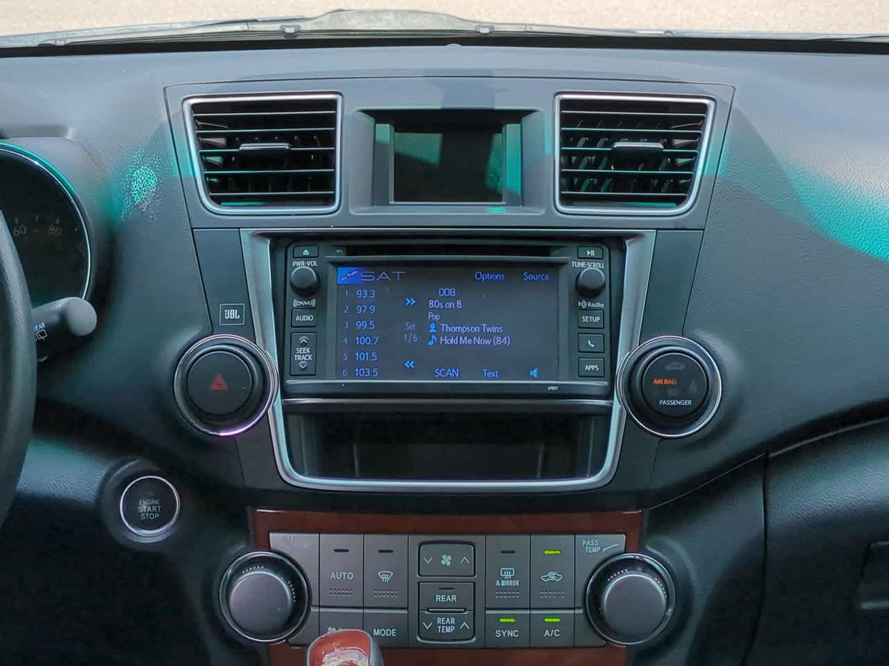 Thumbnail: 2013 Toyota Highlander - 18