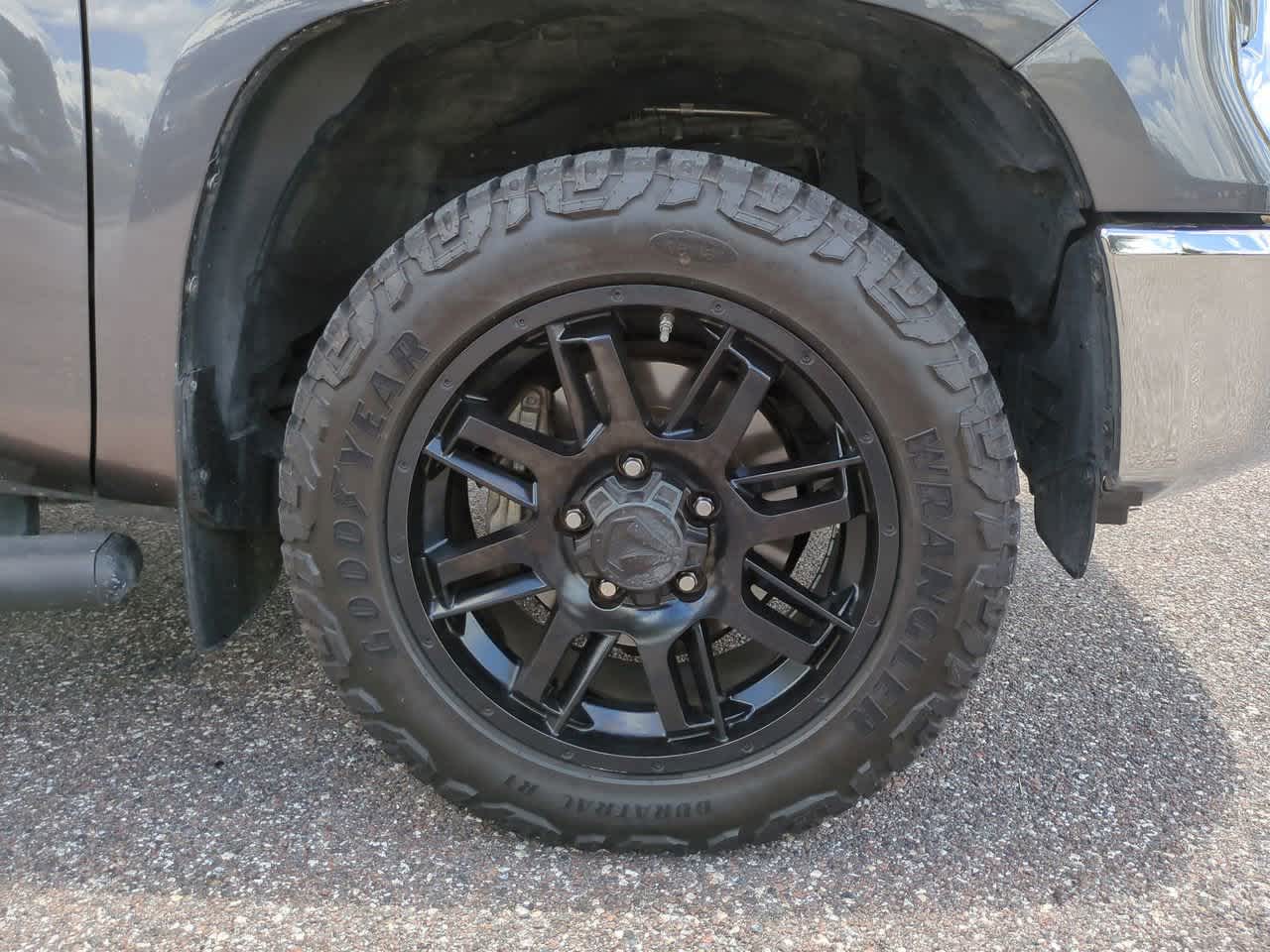 Thumbnail: 2021 Toyota Tundra - 11