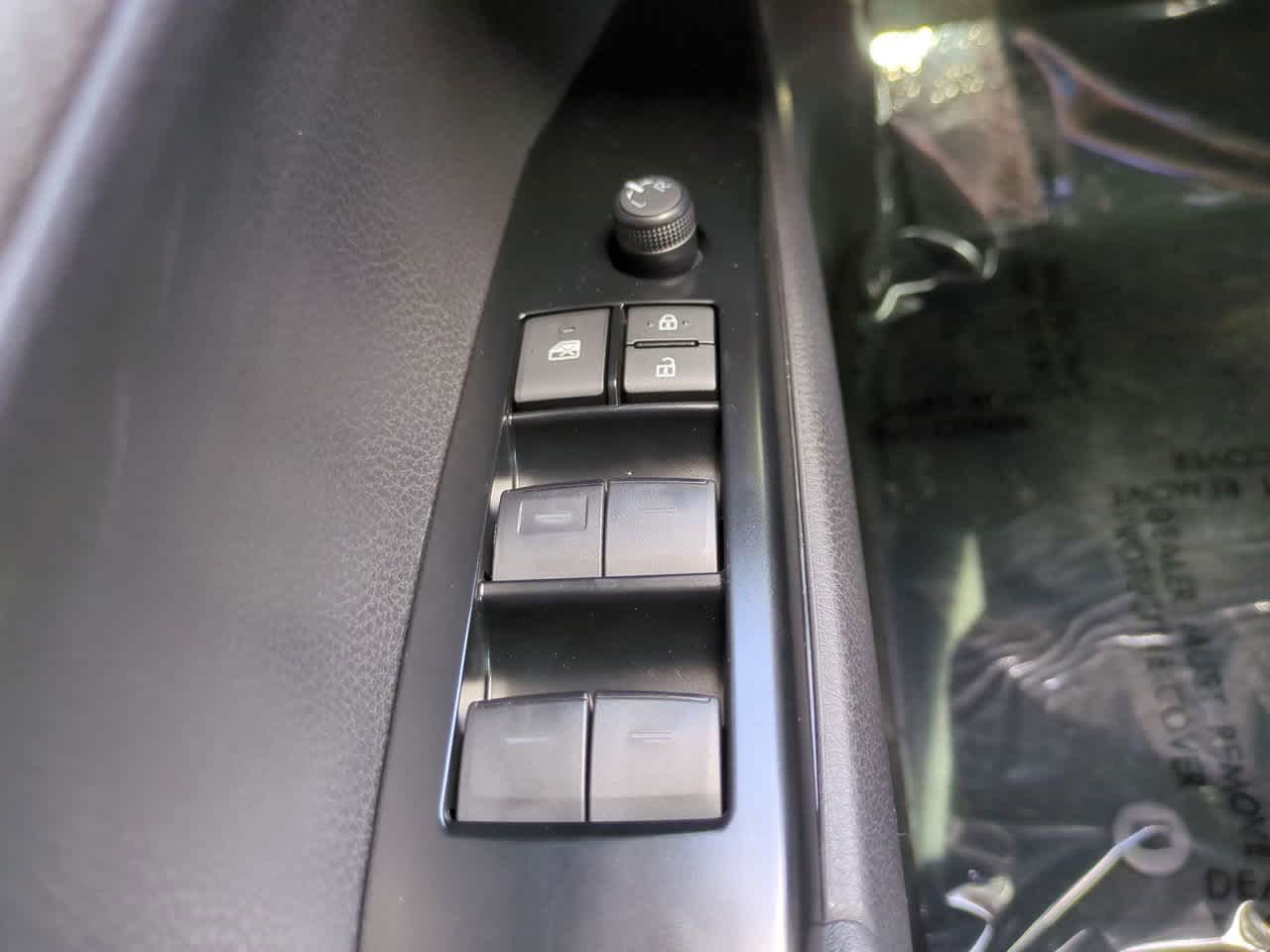 Thumbnail: 2025 Toyota Camry - 22