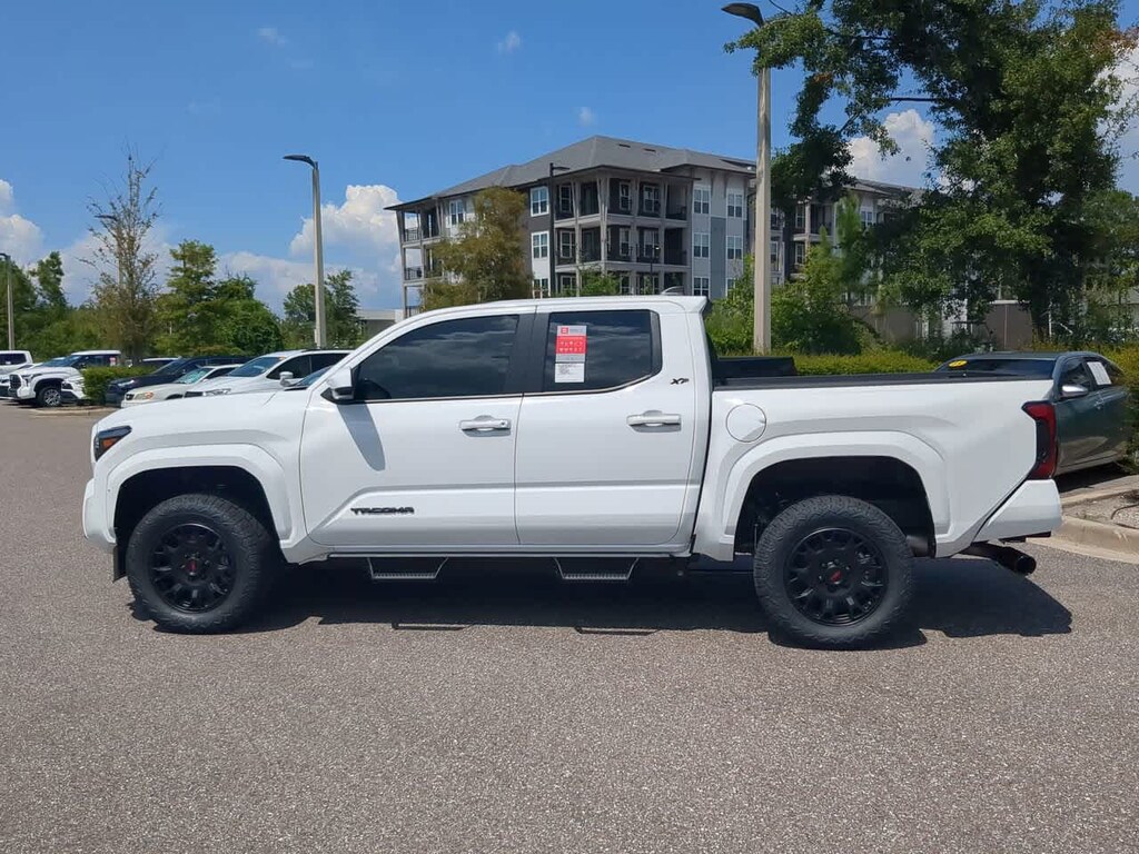 New 2025 Toyota Tacoma SR5 Truck Double Cab