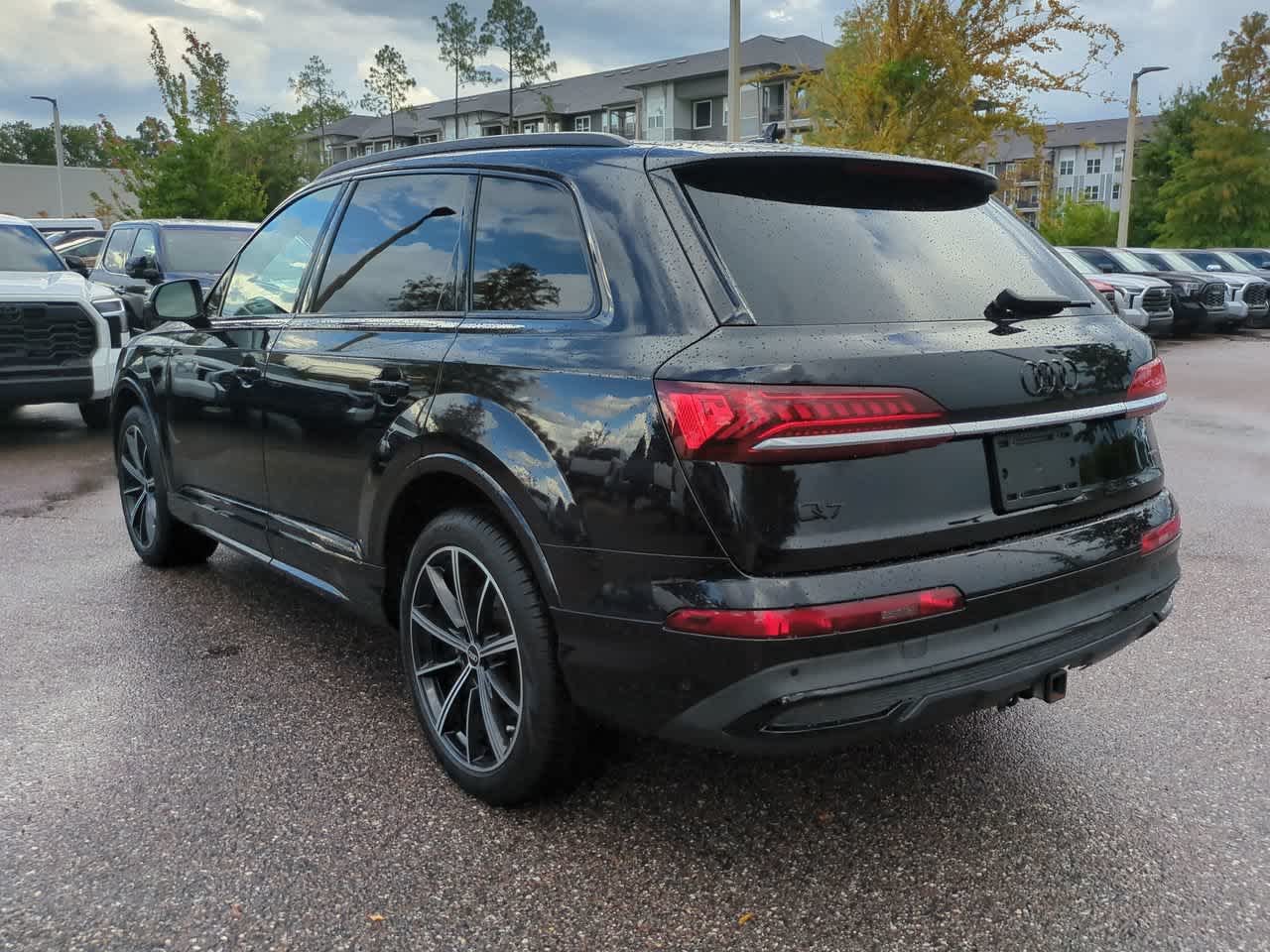 Thumbnail: 2021 Audi Q7 - 4