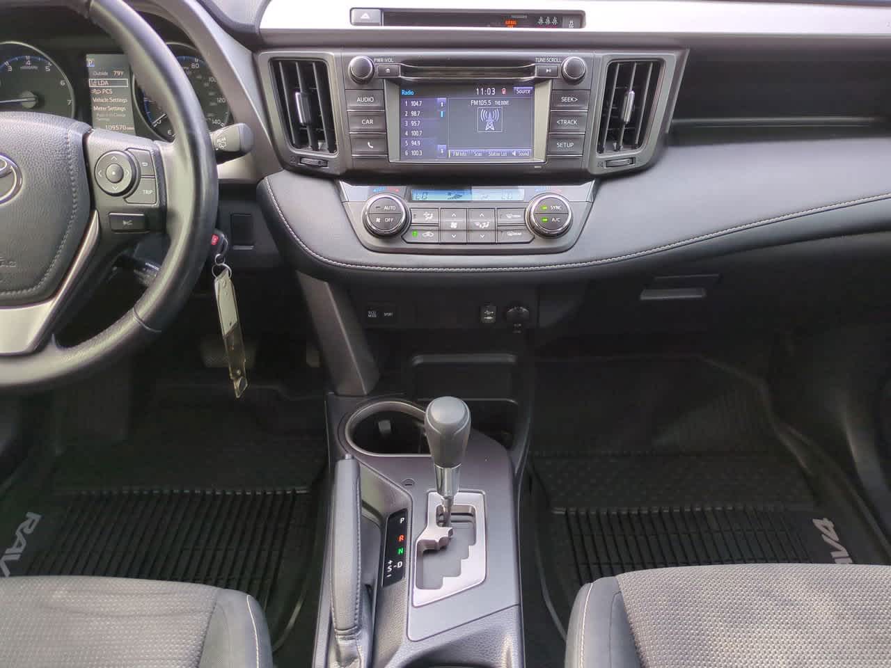 Thumbnail: 2018 Toyota RAV4 - 18