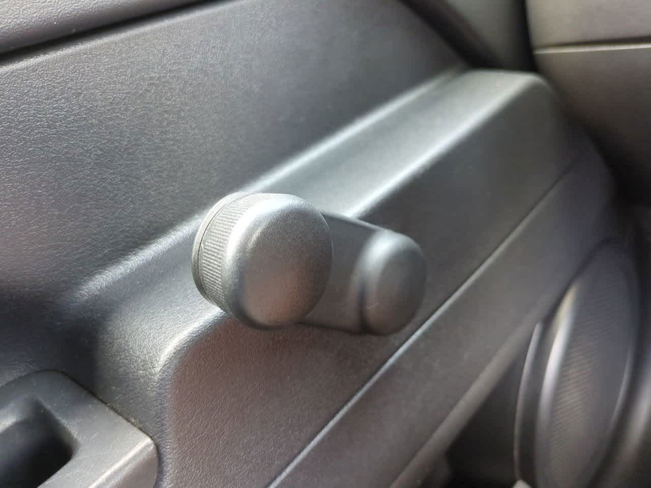 Thumbnail: 2017 Jeep Patriot - 19