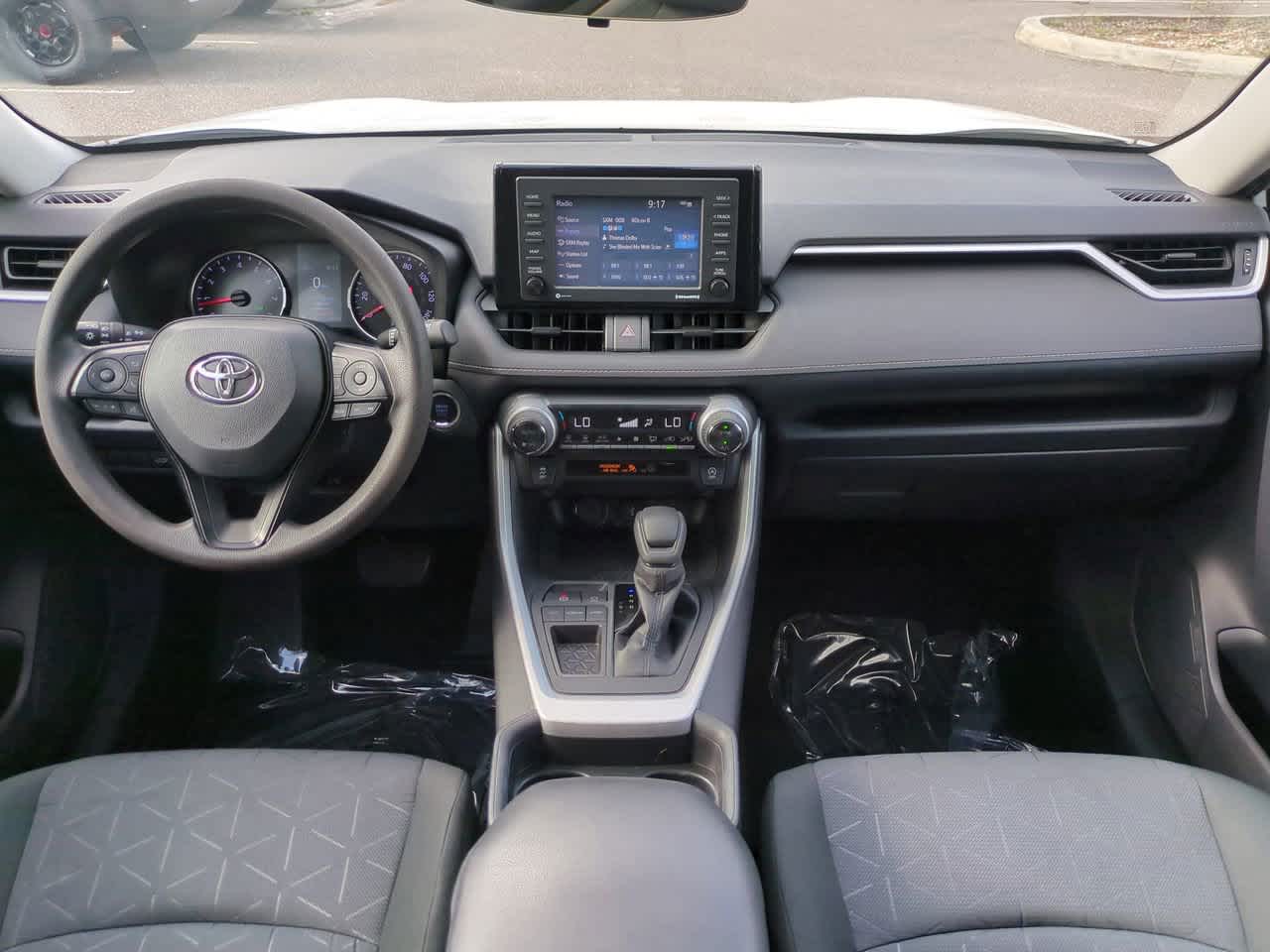 Thumbnail: 2020 Toyota RAV4 - 14