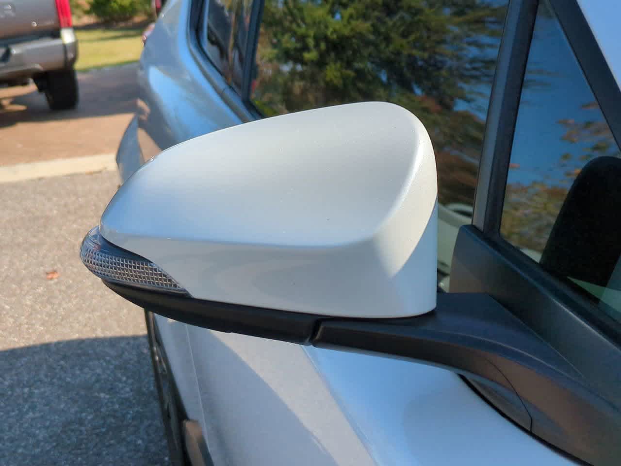 Thumbnail: 2022 Toyota C-HR - 12