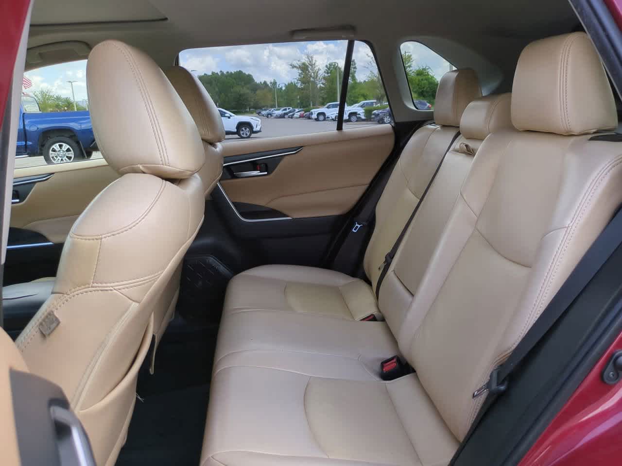 Thumbnail: 2019 Toyota RAV4 - 13
