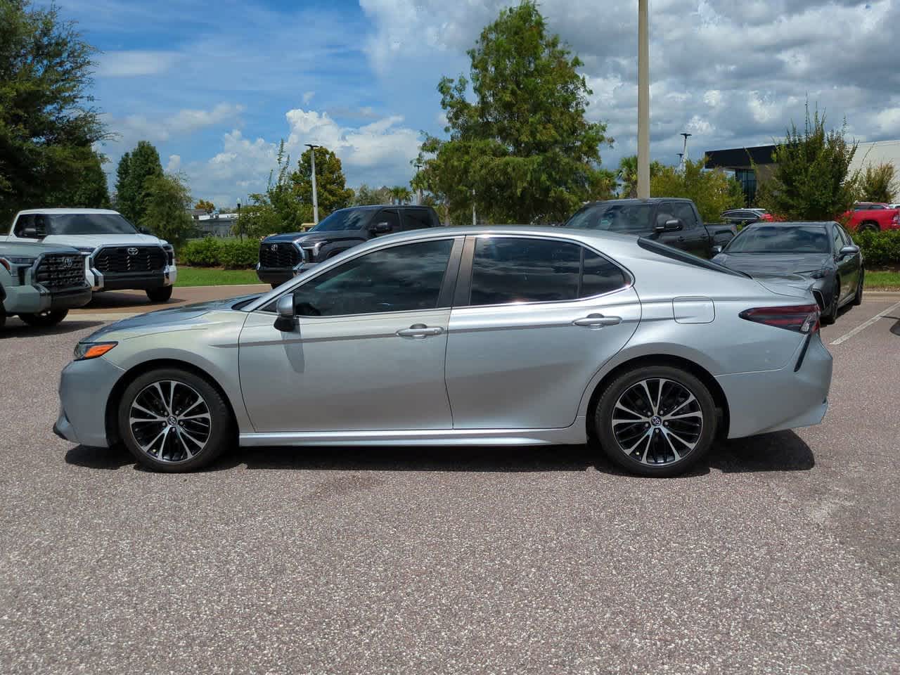 Thumbnail: 2018 Toyota Camry - 3