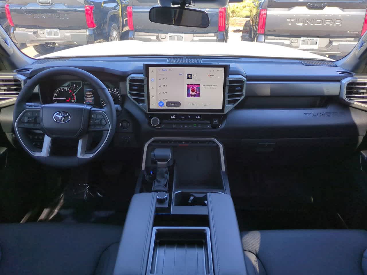 Thumbnail: 2025 Toyota Tundra - 14