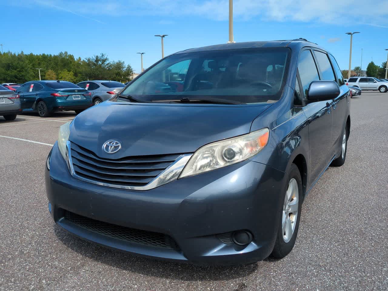 Thumbnail: 2015 Toyota Sienna - 2