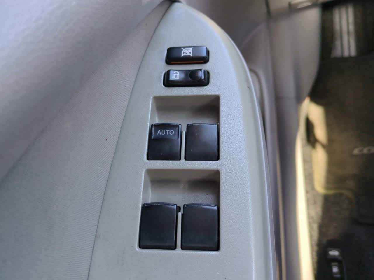 Thumbnail: 2009 Toyota Corolla - 19