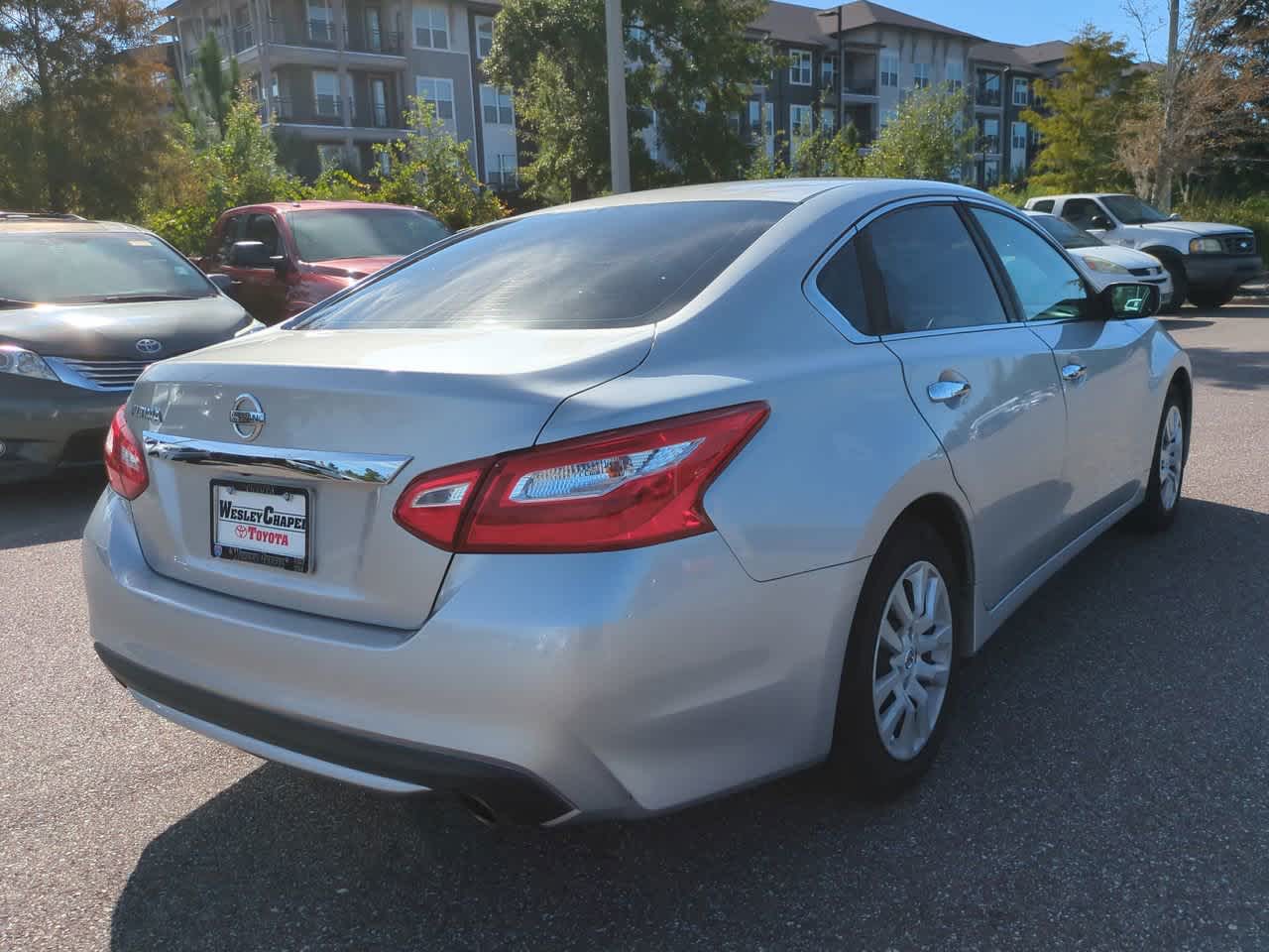 Thumbnail: 2016 Nissan Altima - 6