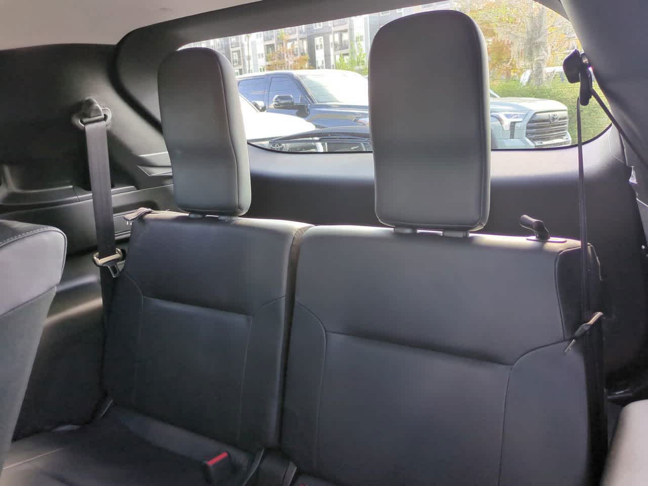 Thumbnail: 2025 Mitsubishi Outlander - 13