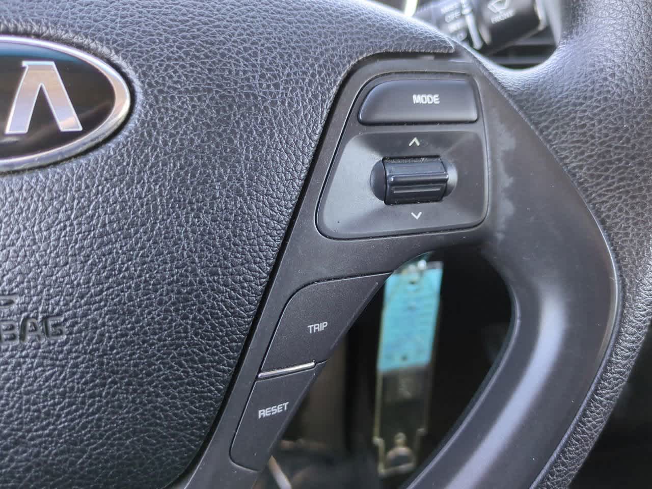 Thumbnail: 2017 Kia Forte - 22