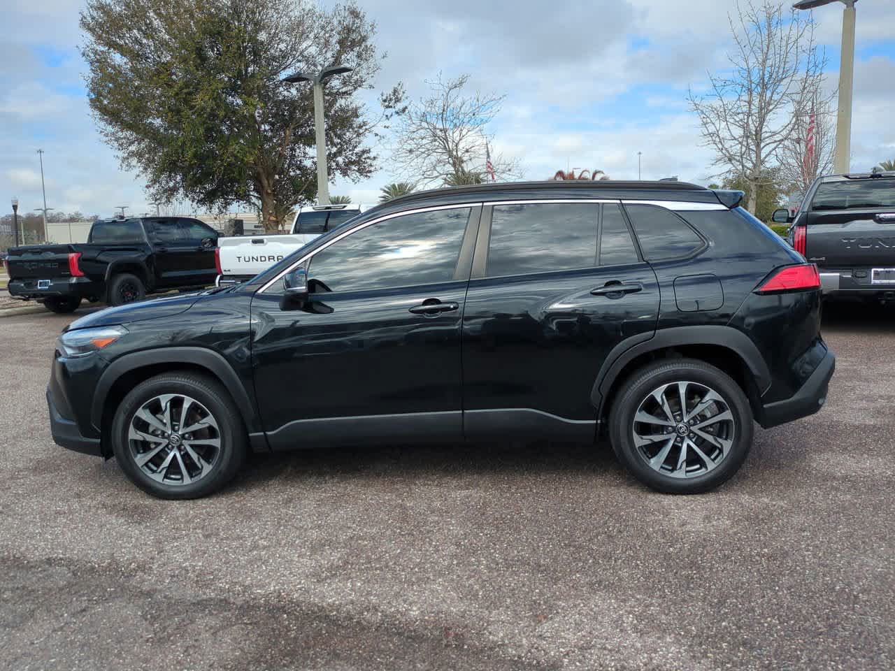 Thumbnail: 2022 Toyota Corolla Cross - 3