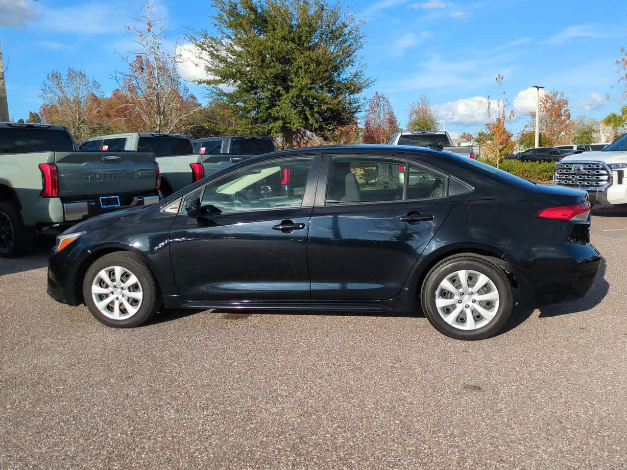 Thumbnail: 2023 Toyota Corolla - 3