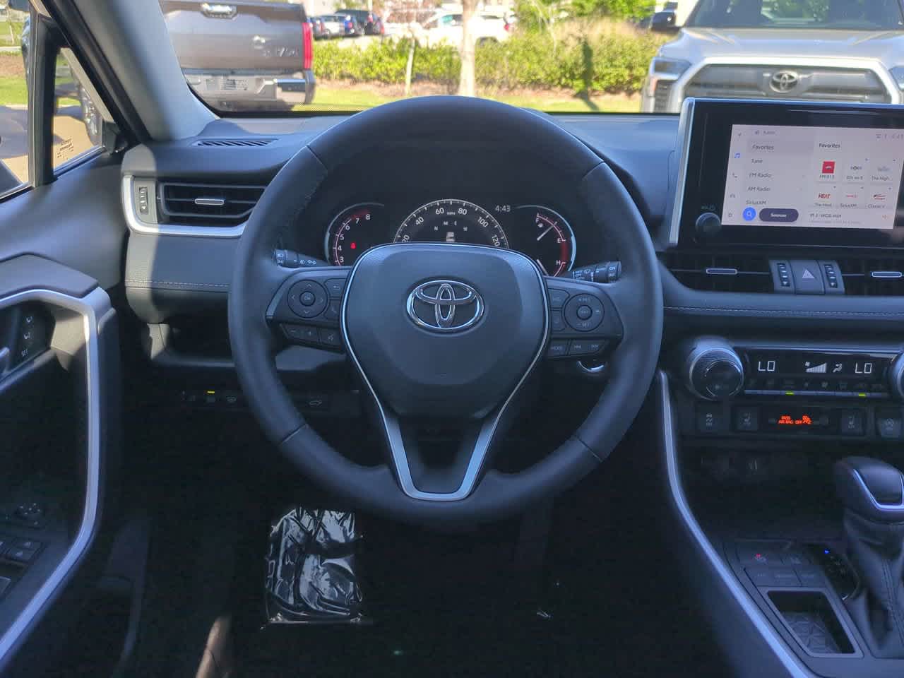 Thumbnail: 2023 Toyota RAV4 - 15