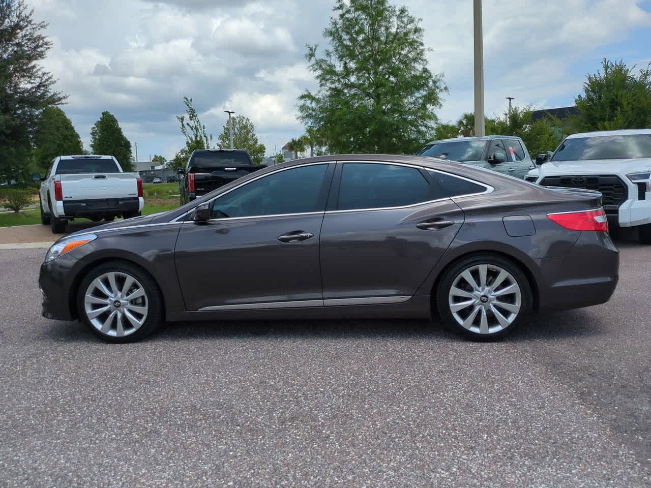 Thumbnail: 2016 Hyundai Azera - 3