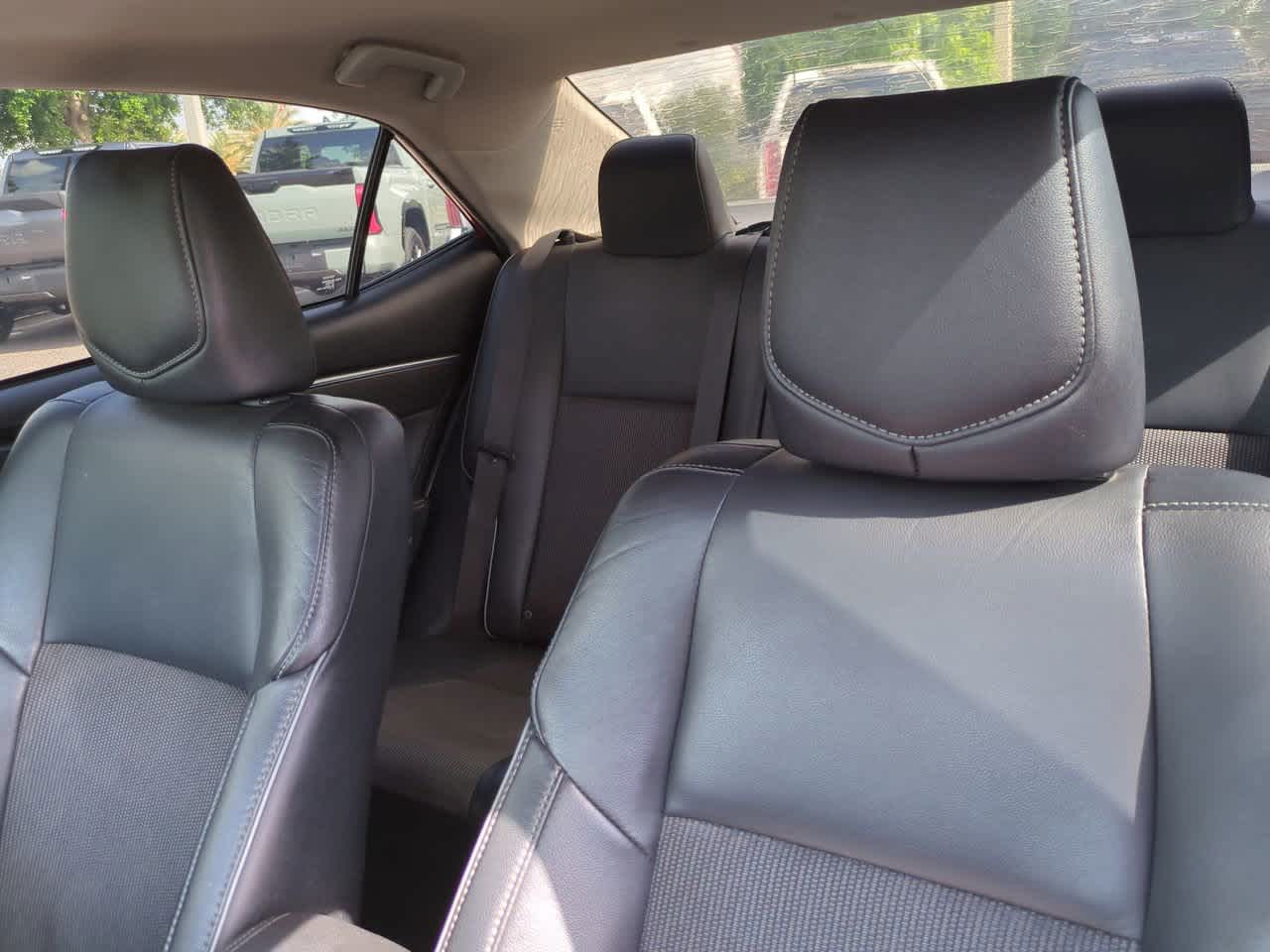 Thumbnail: 2015 Toyota Corolla - 8