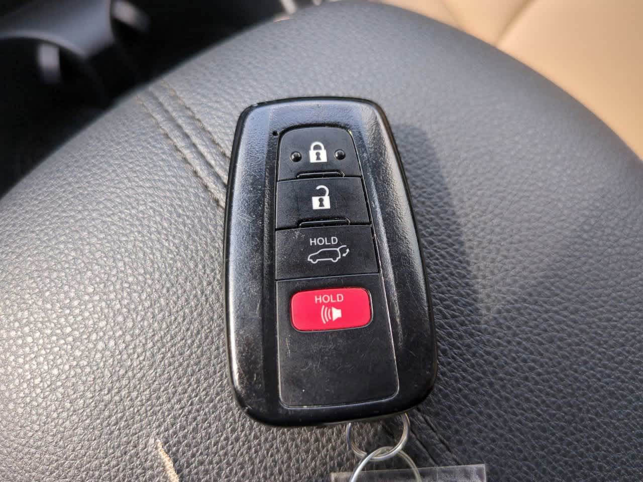 Thumbnail: 2019 Toyota RAV4 - 28