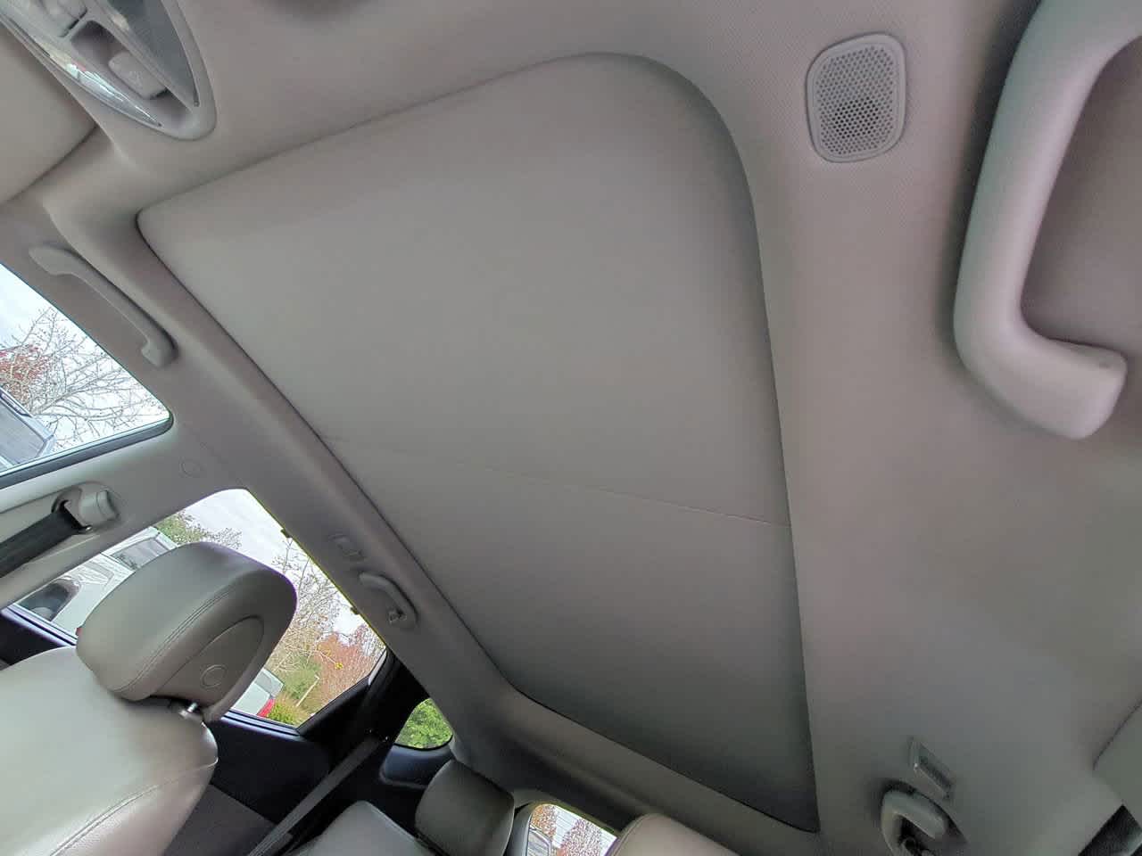 Thumbnail: 2016 Hyundai Santa Fe - 19